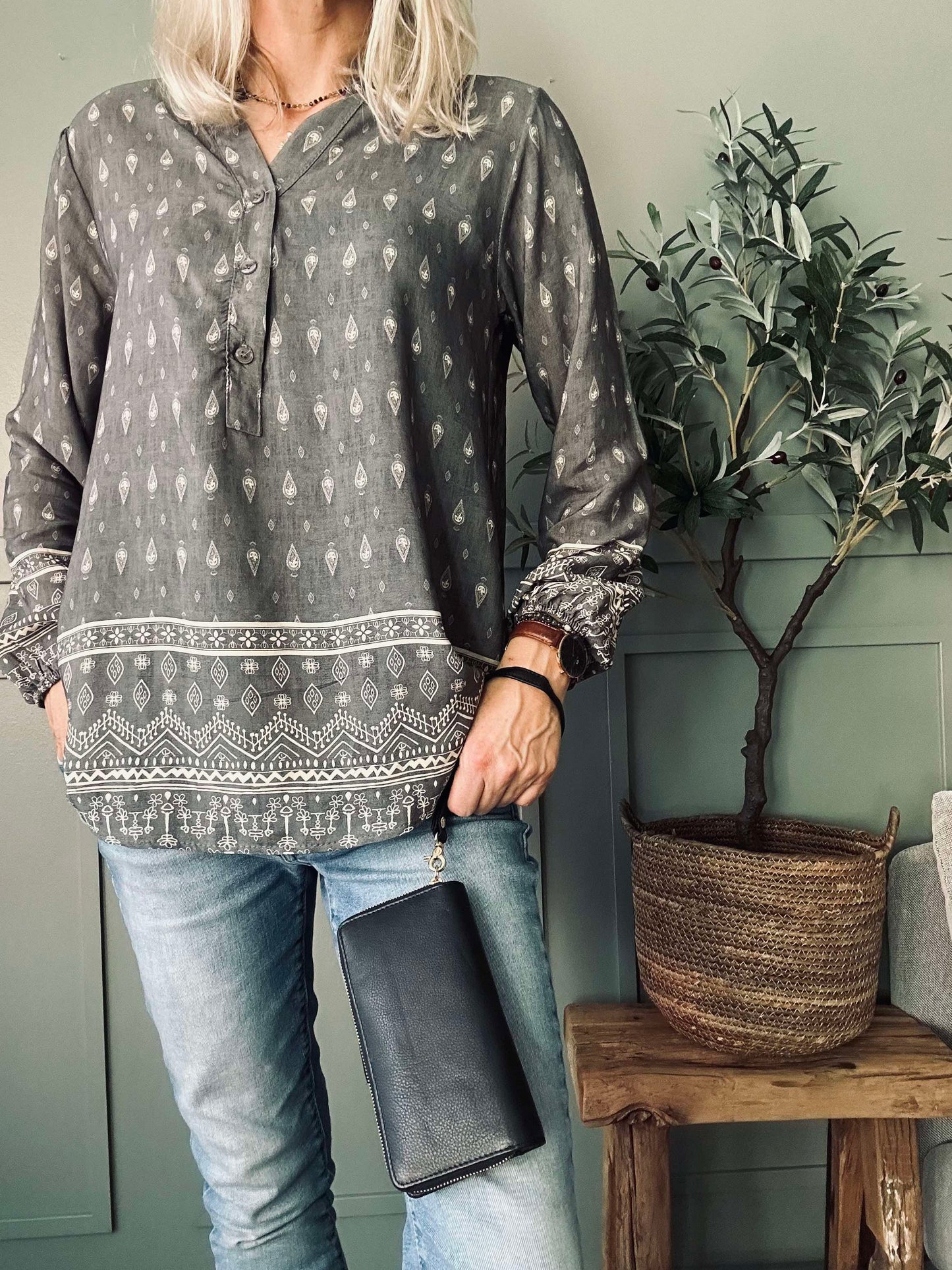 Clutch Posh – Black / Silver