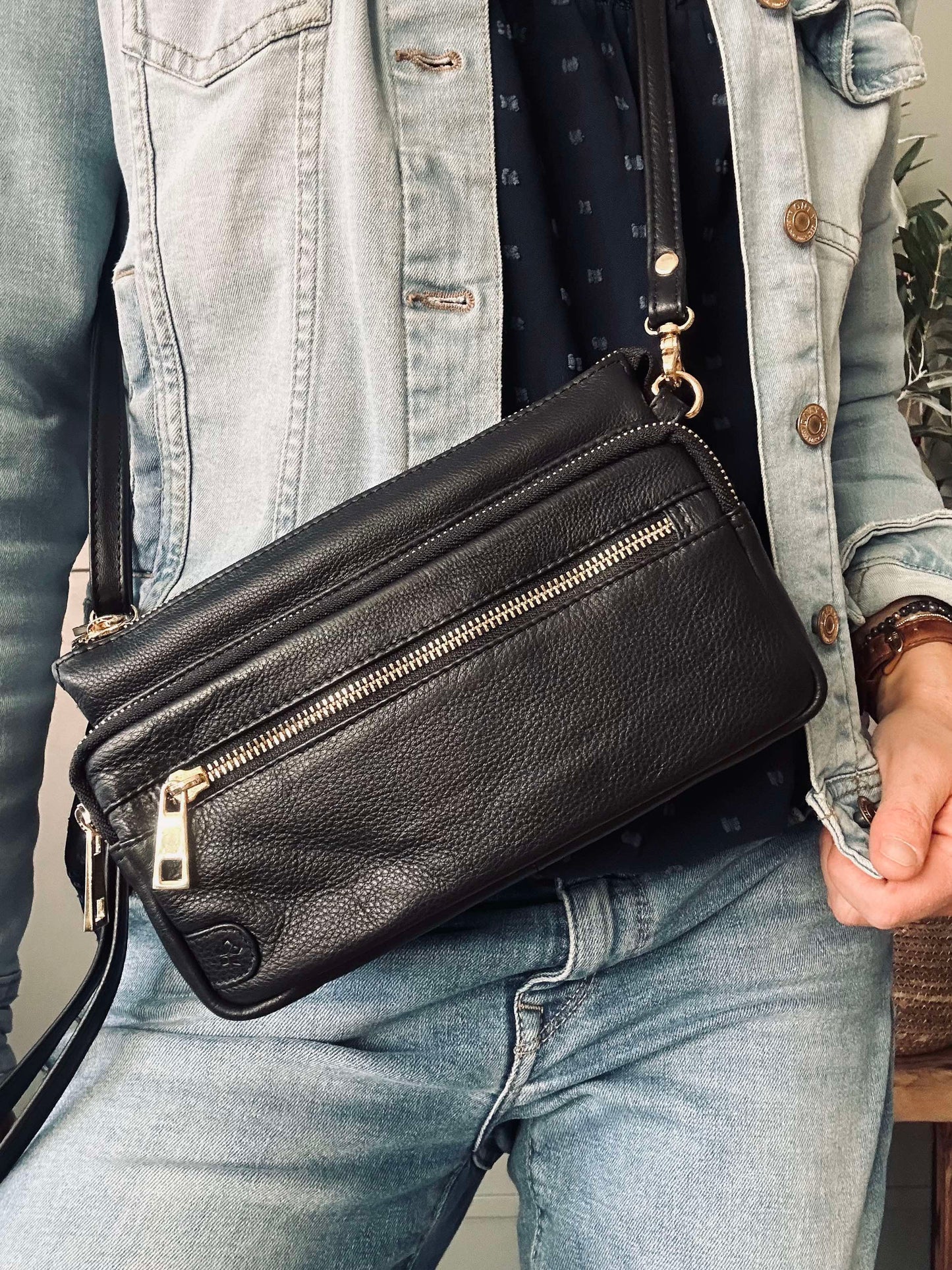 Clutch Deluxe – Black / Gold