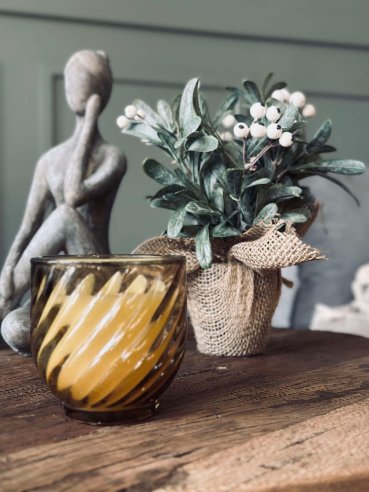 Duftlys i glas - OUD WOOD
