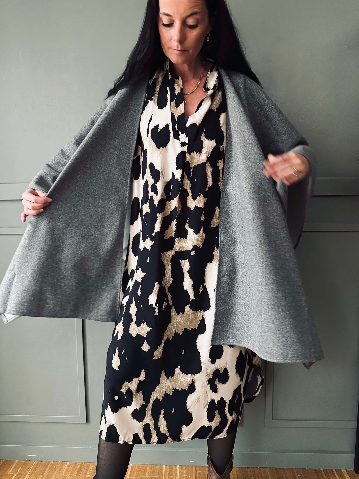 Poncho Grey