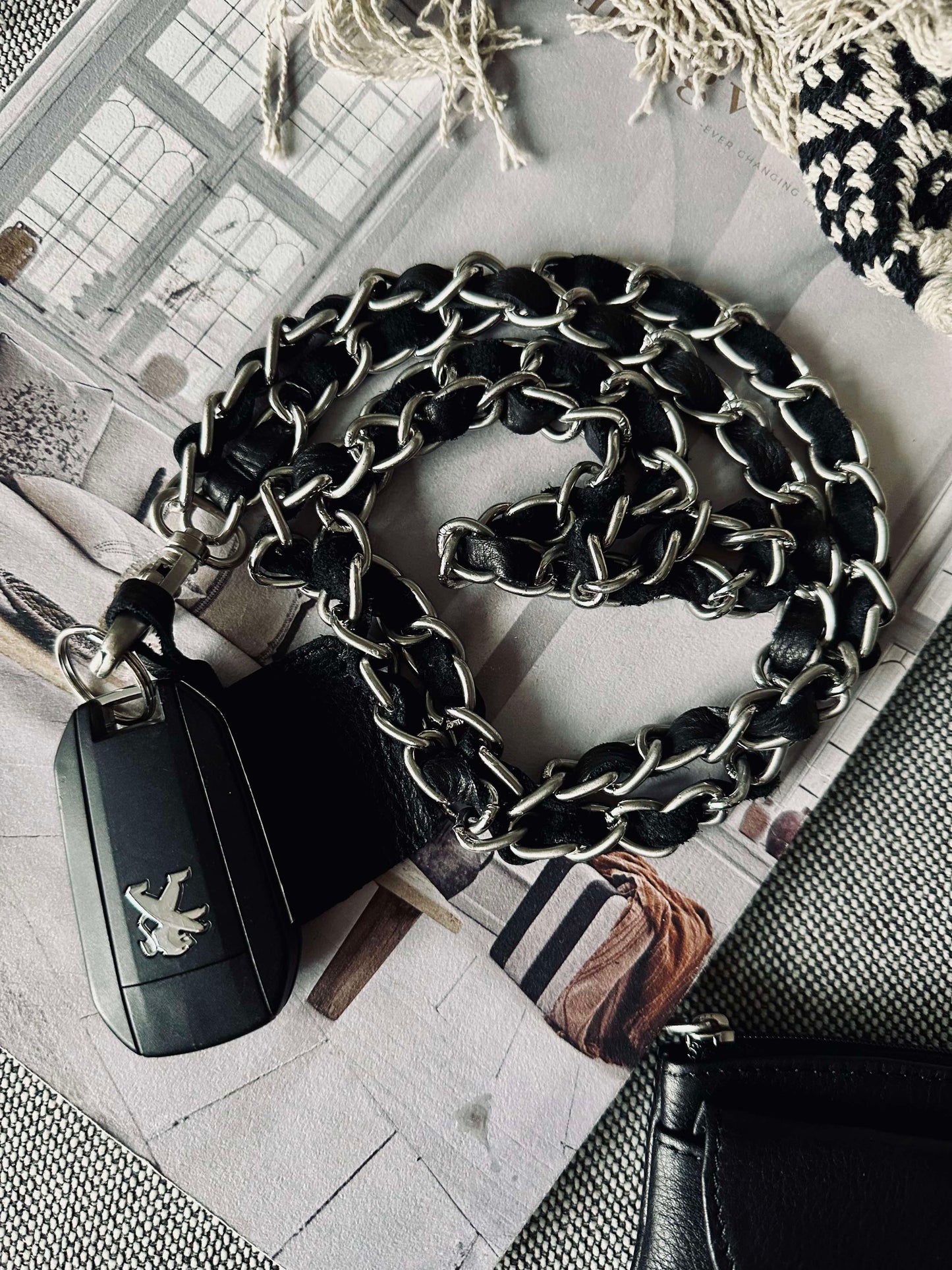 Mobil / Nøglesnor – Black / silver leather