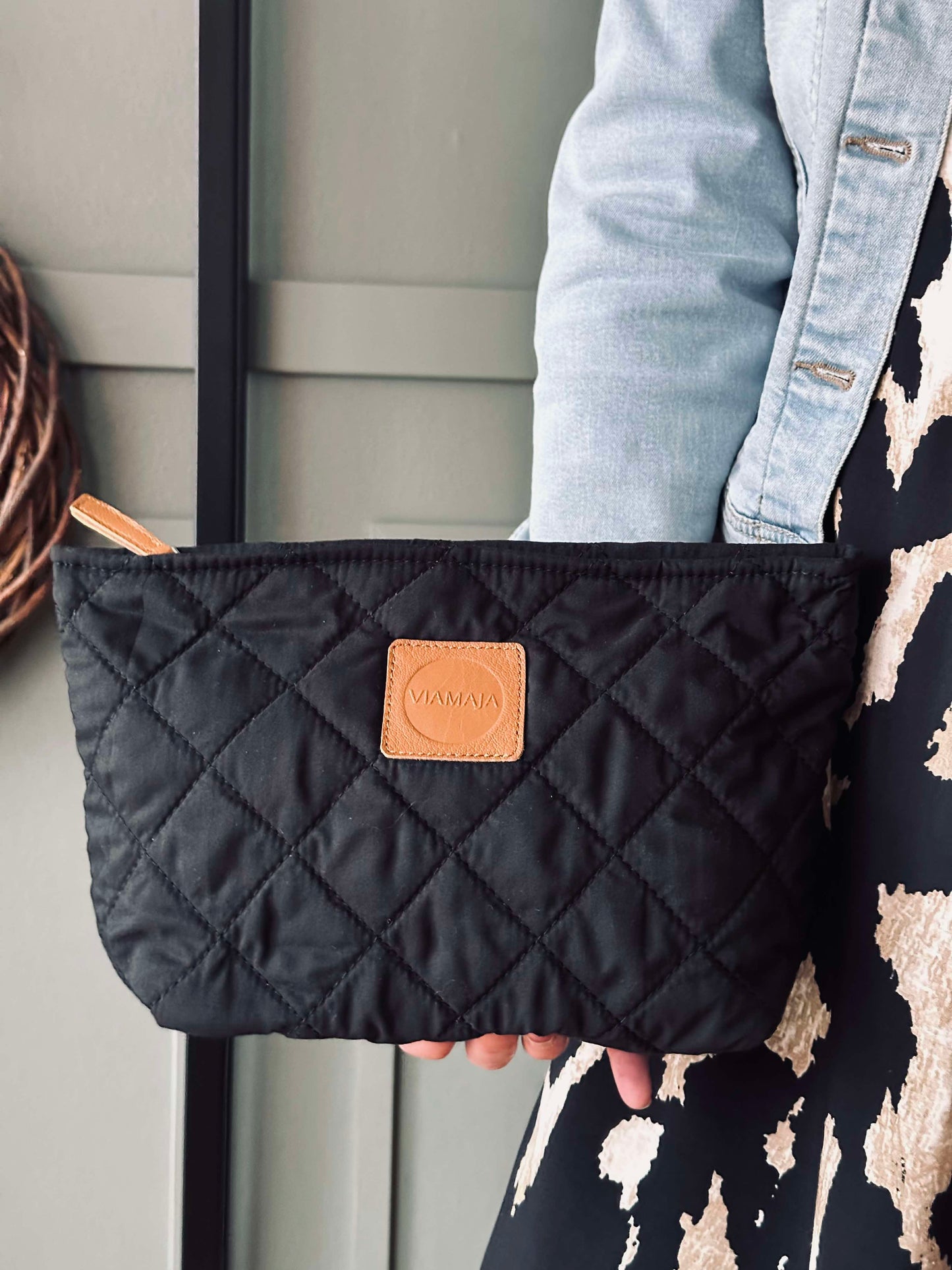 Toilettaske / clutch – Sort quilt