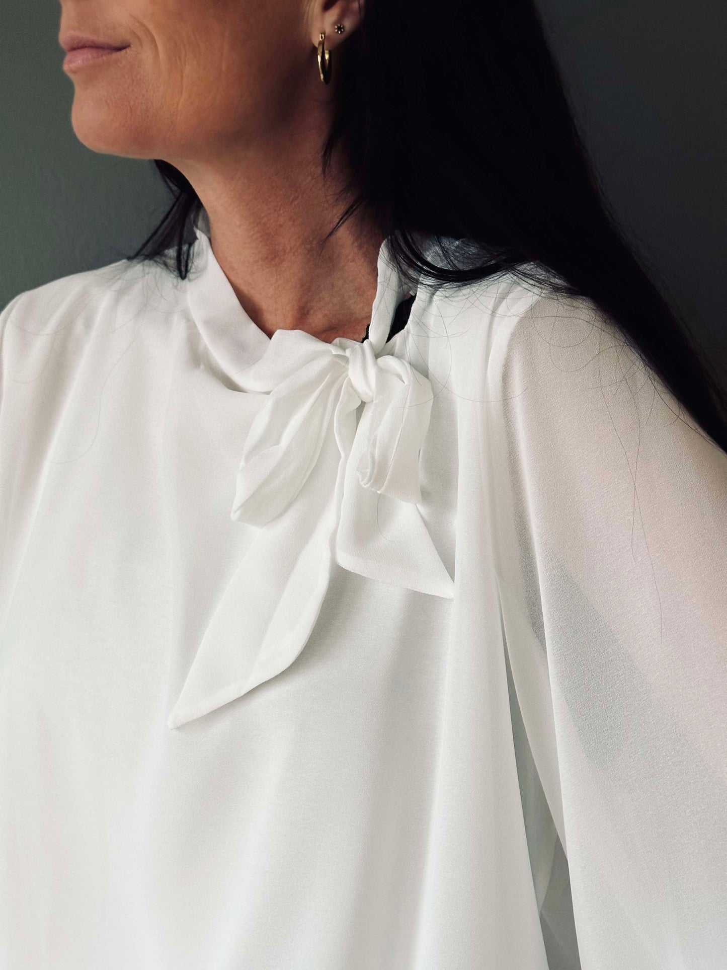 Bluse m. Sløjfe - White