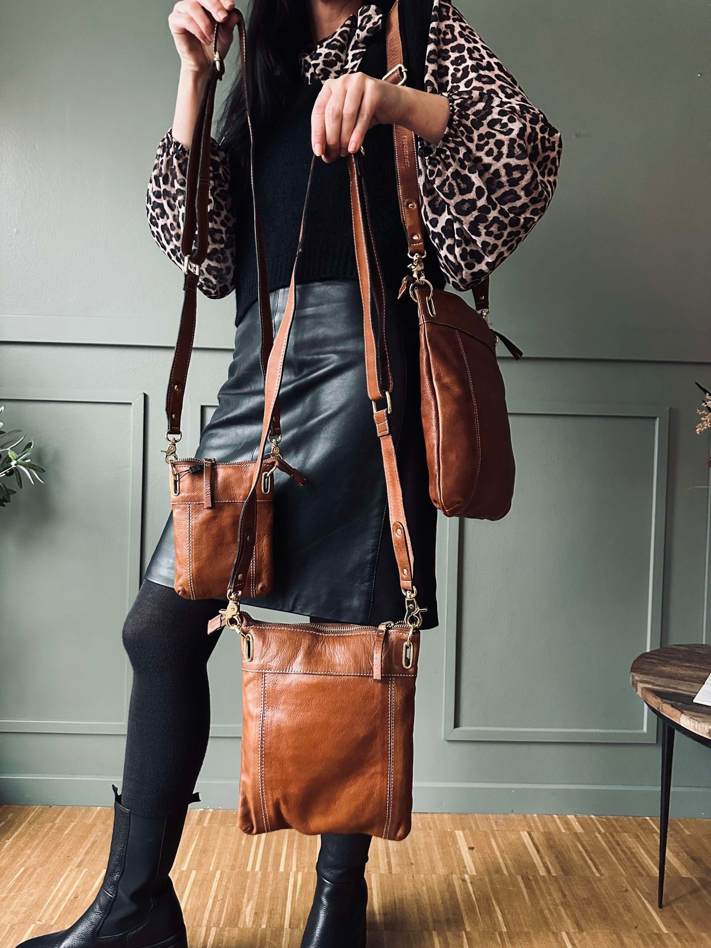 Mobiltaske Gunilla walnut
