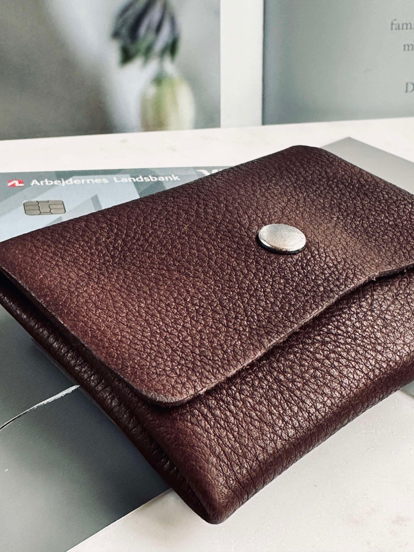 Pung Aura small Dark Brown