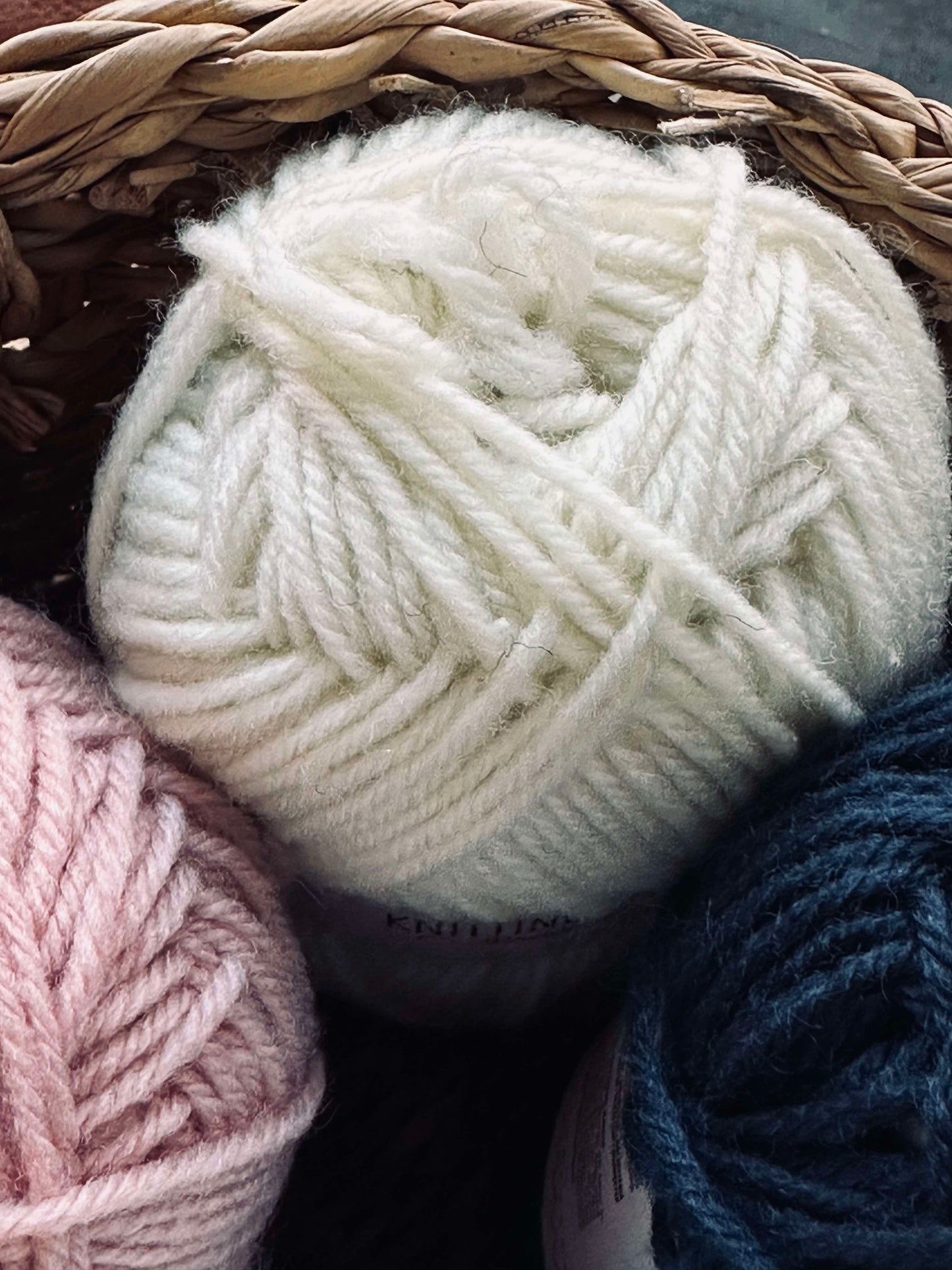 Garn Polyester 50 gram - Creme