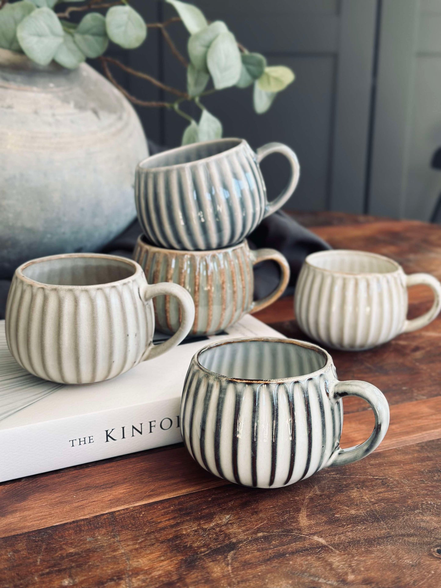 Krus VIGA Strib - Grå