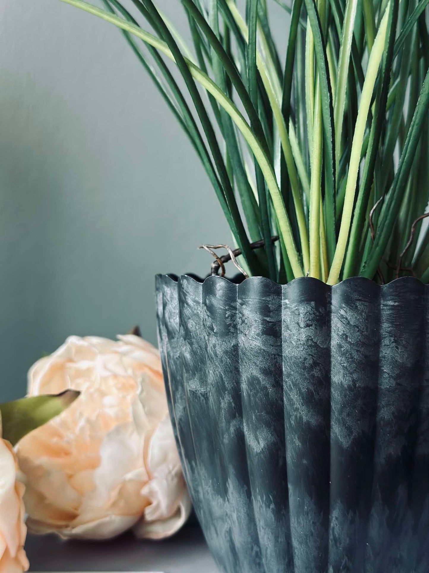 Urtepotte i stone beton look - Small