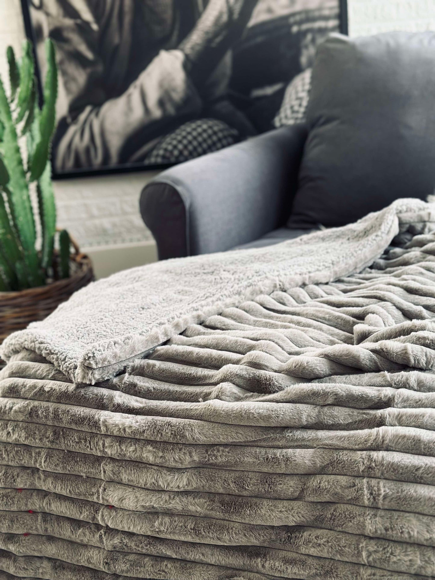 Sengetæppe STRIB - Lys grå