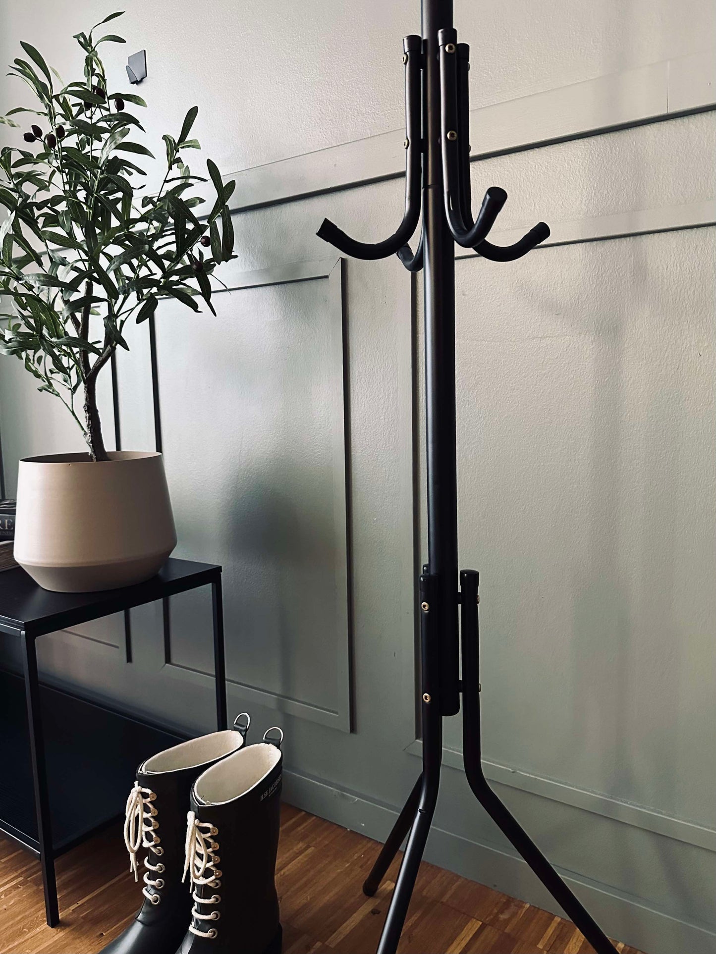 Stumtjener Hugo - Black