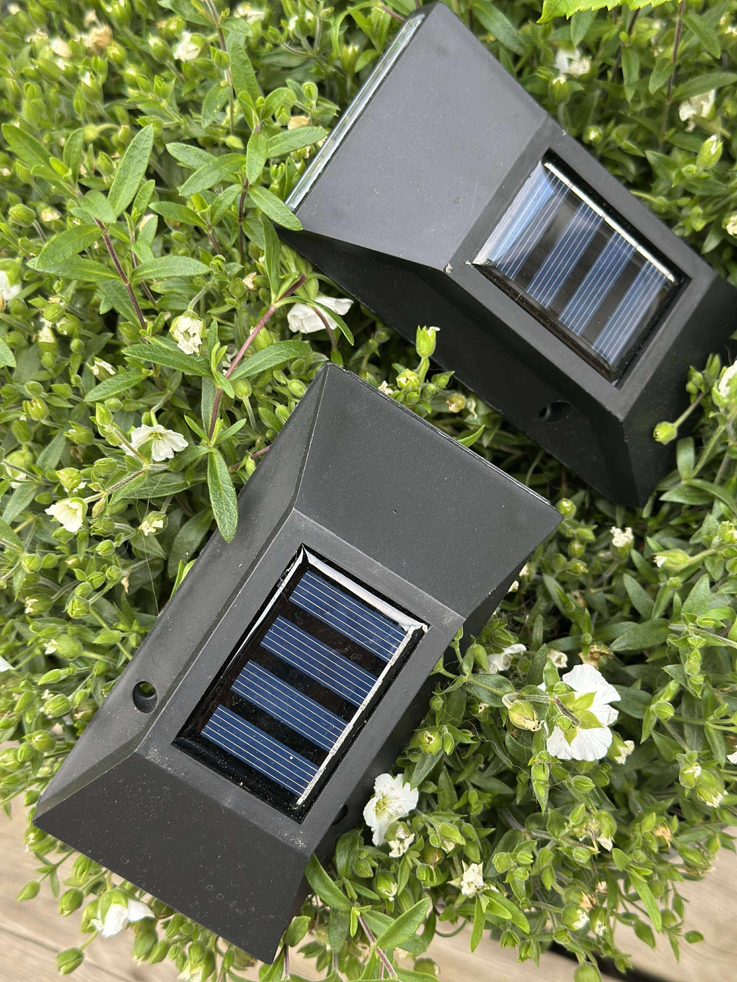 Væglampe med solceller – Up & Down