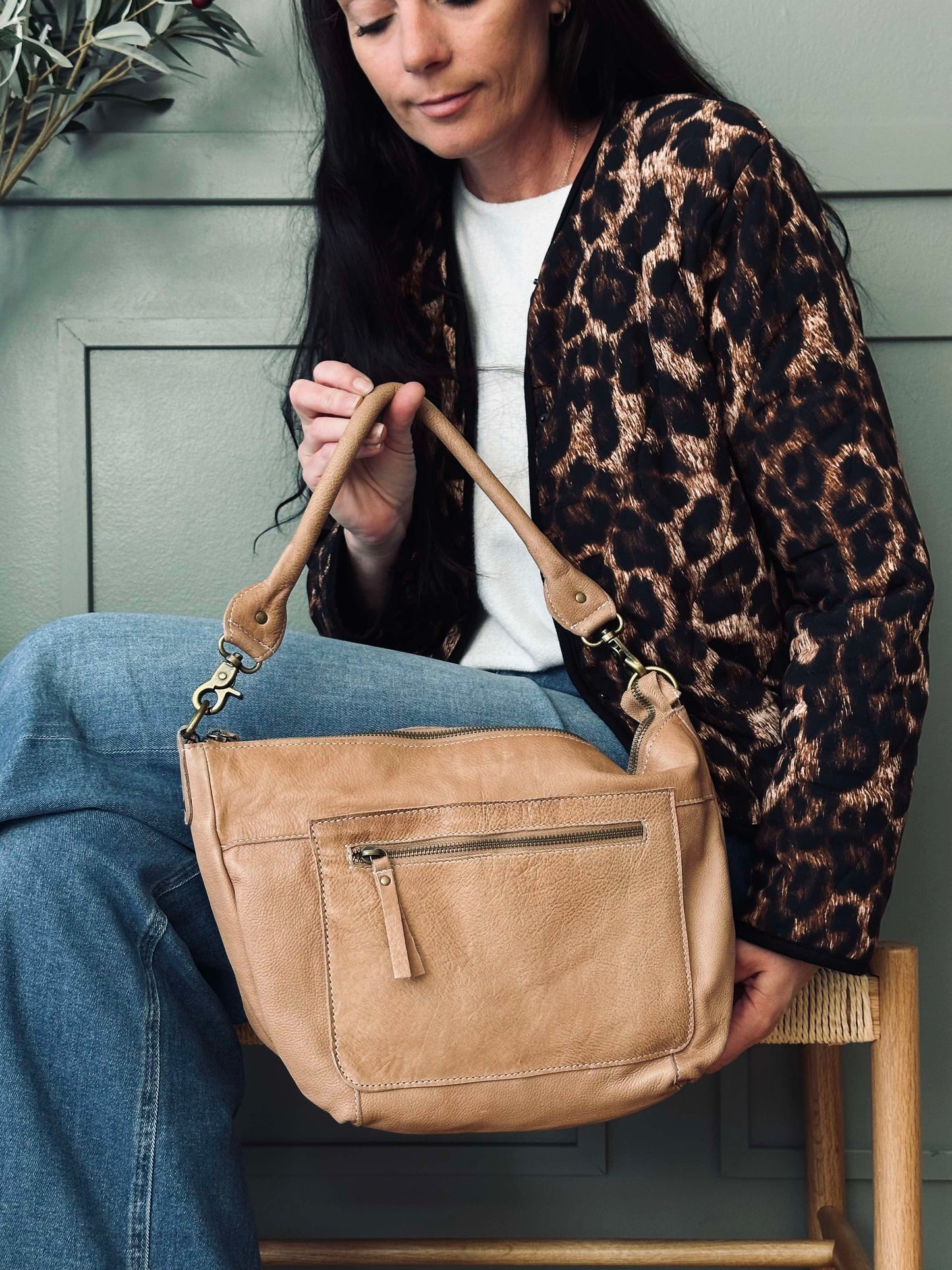 Skuldertaske Naomi small - Taupe