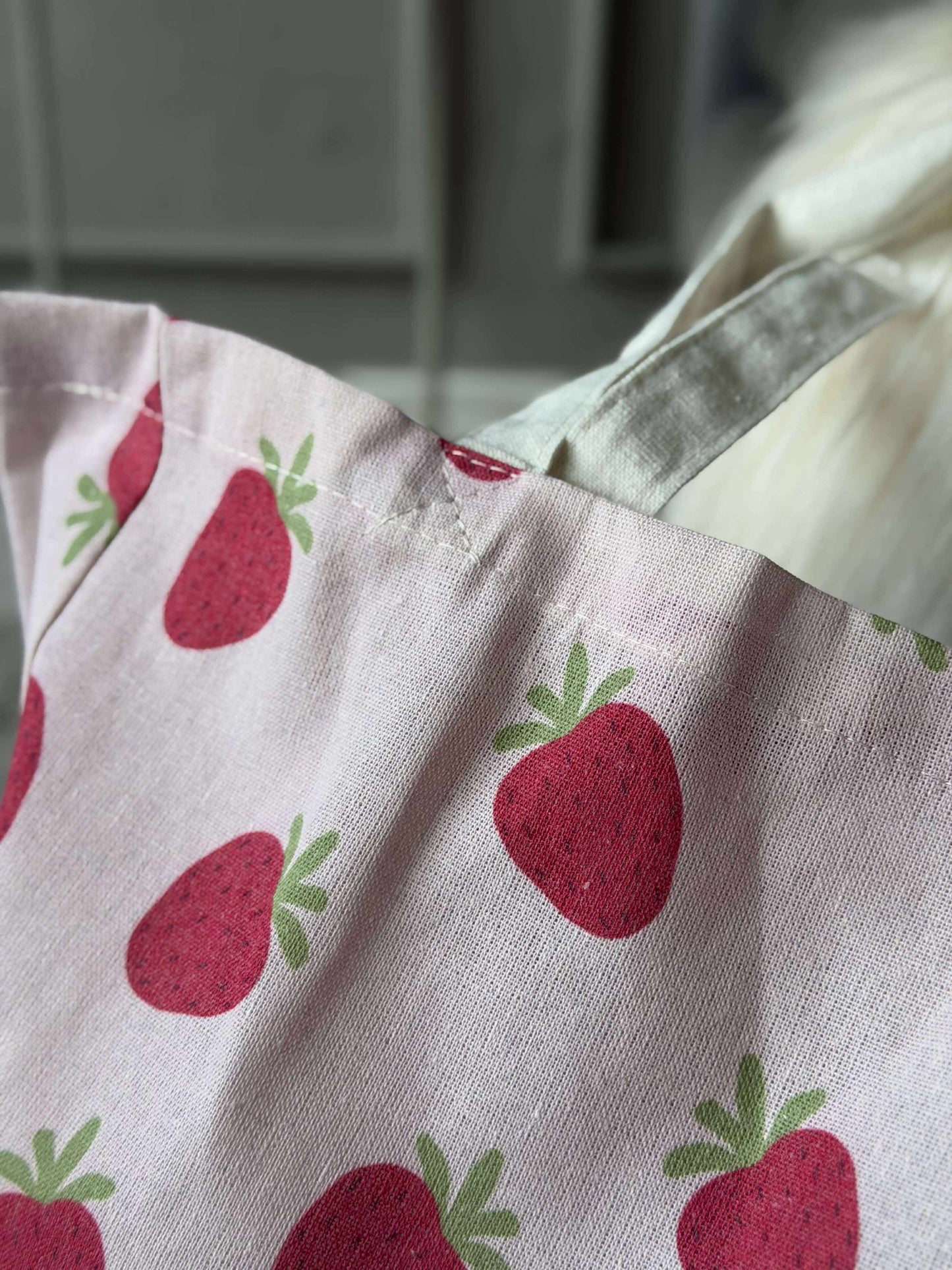 Shopper Strawberry