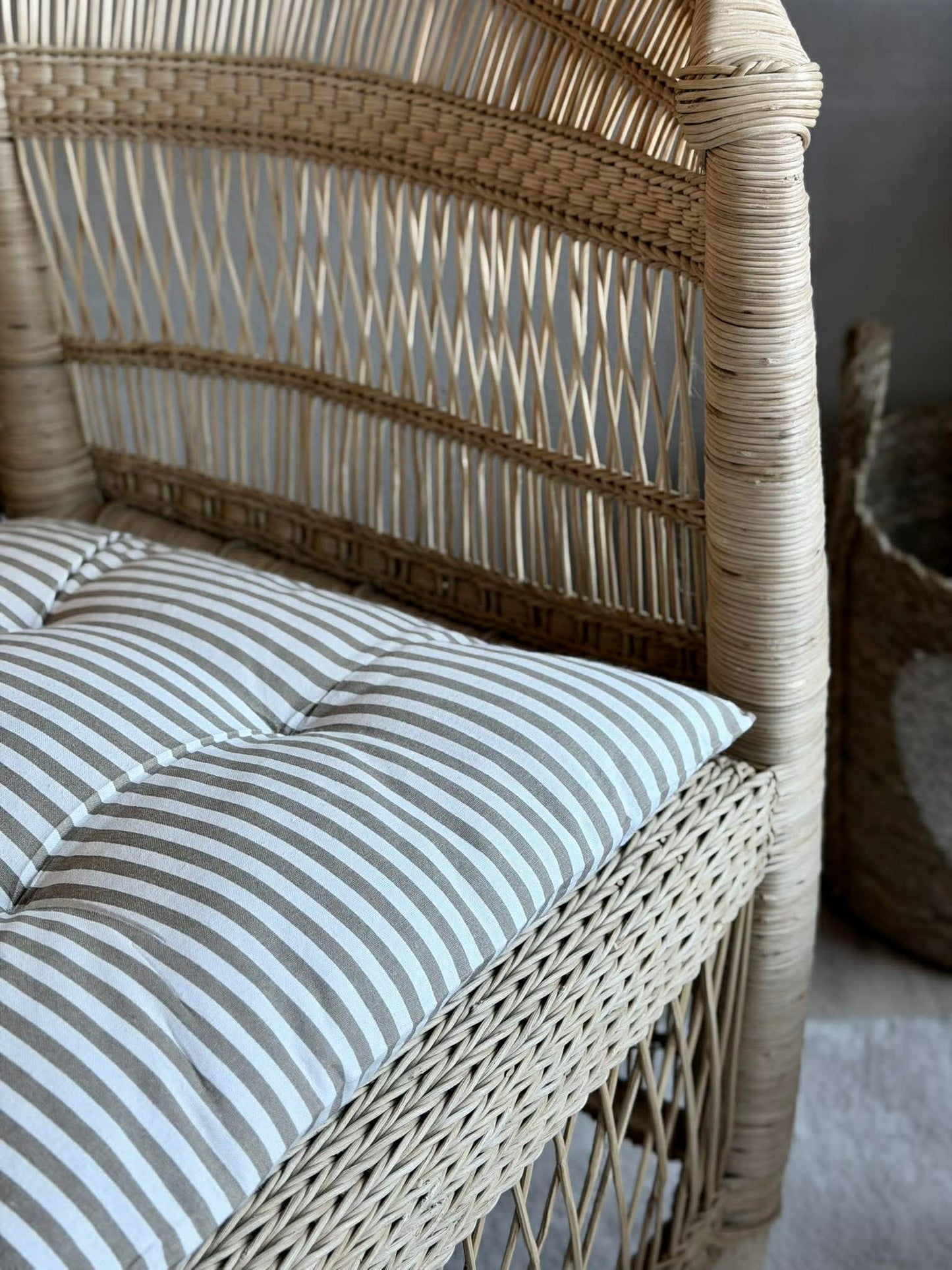 Stolehynde med fyld - Beige Striber 40x40cm