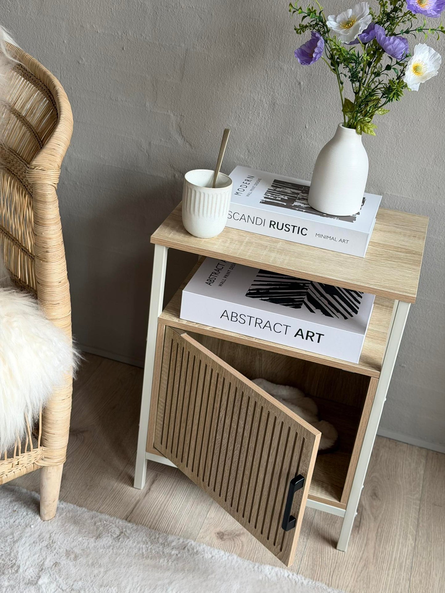 Skab med låge - Off white