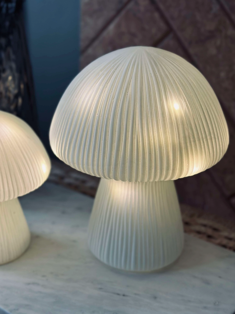 Mushroom Big Astrid - White 25 cm