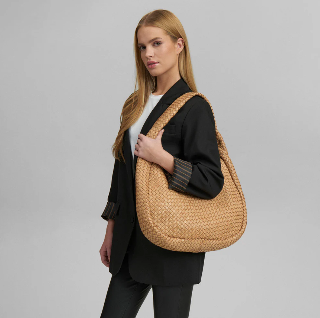 Elegant håndflettet skuldertaske - Sand big