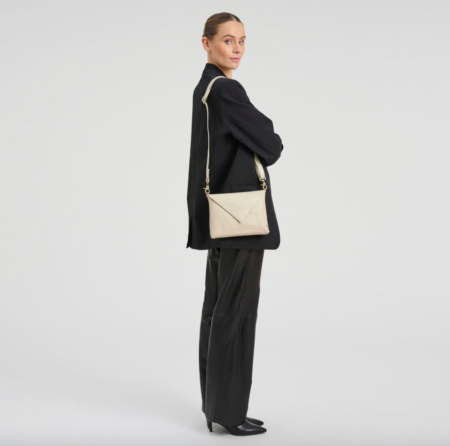 Clutch croco i skind - Sand