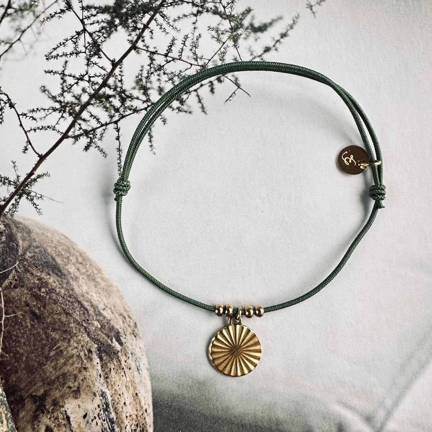 Armbånd Tia army - VIAMAJA.DK
