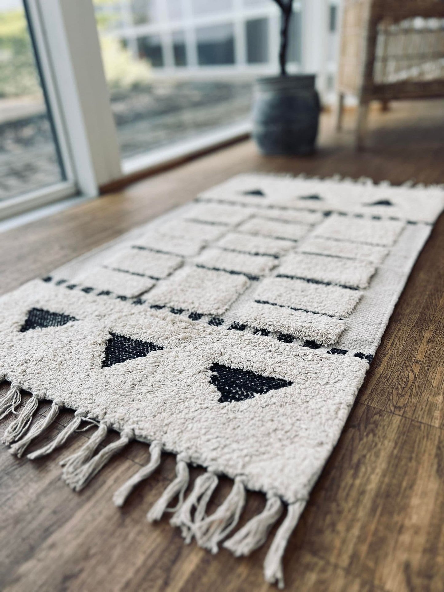 BADEMÅTTE ANTI SLIP 50X80 BOMULD SORT/NATUR - VIAMAJA.DK