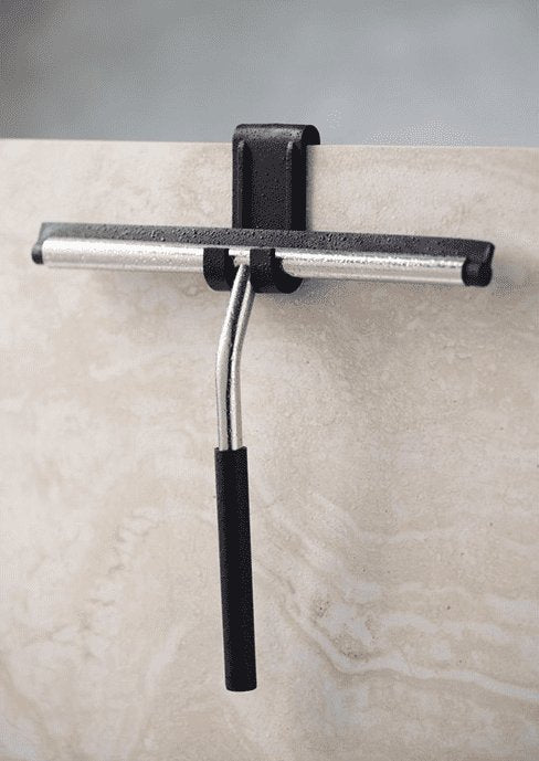 Bruseskraber med sort ophæng - VIAMAJA.DK