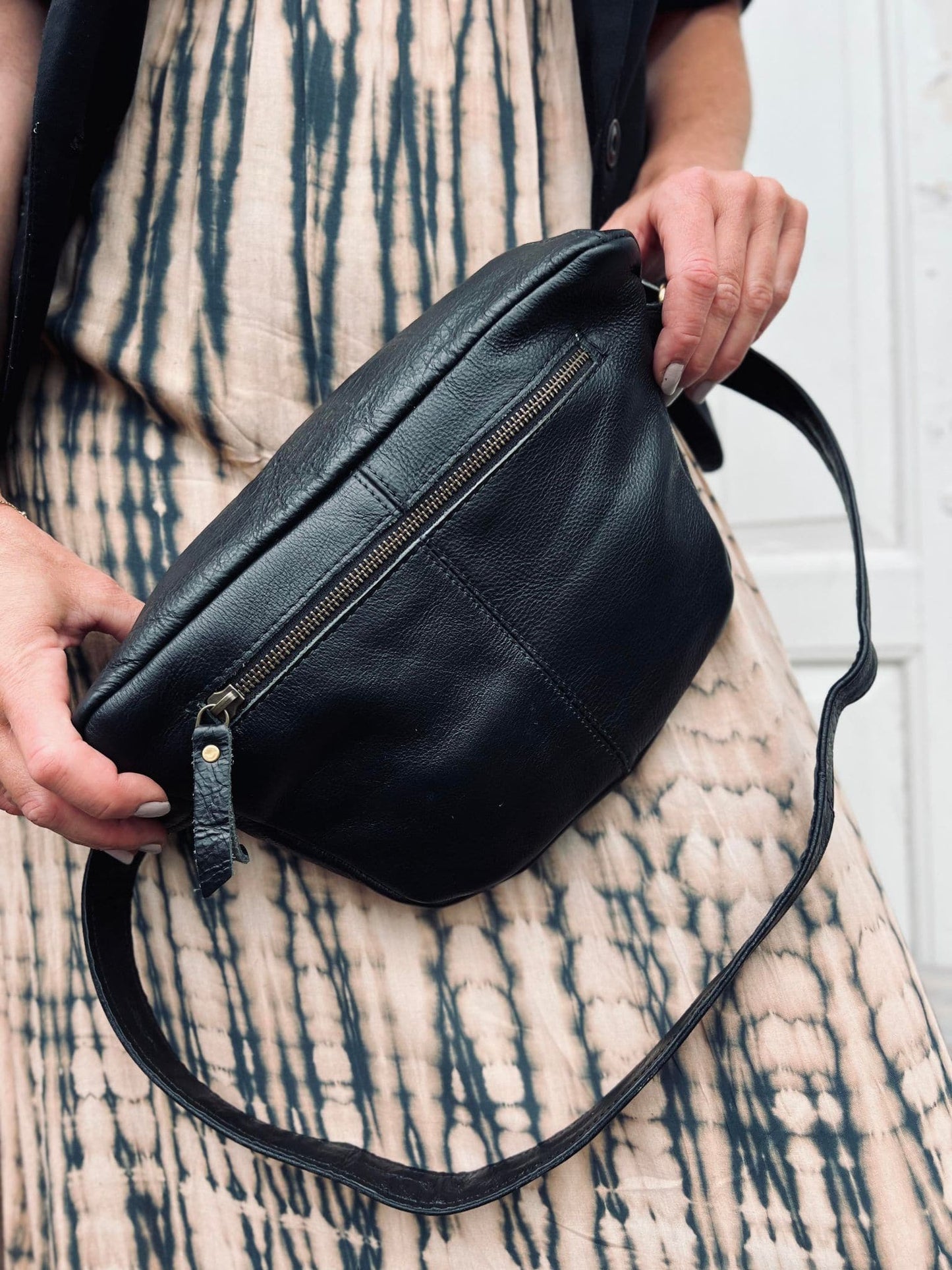 Bumbag BELLA i Black bøffellæder - 2. Sortering - VIAMAJA.DK
