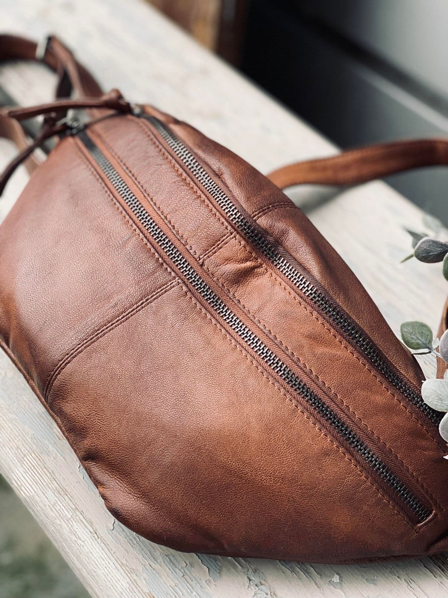 Bumbag LOCK - Dark cognac - VIAMAJA.DK