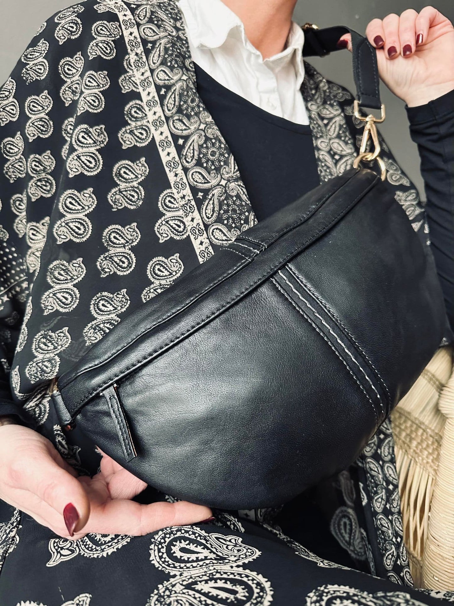 Bumbag m. kontrast - Black - VIAMAJA.DK