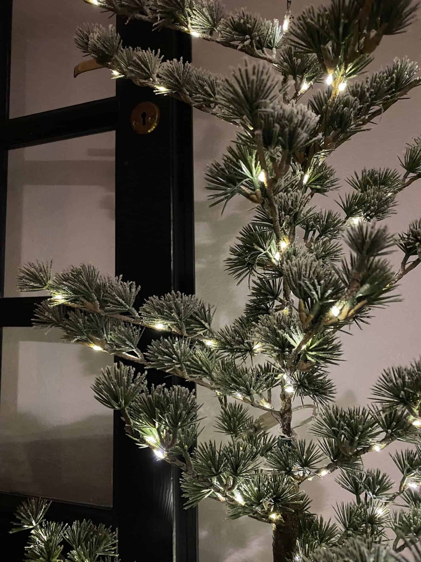 Cedertræ med lyskæde 65cm - VIAMAJA.DK