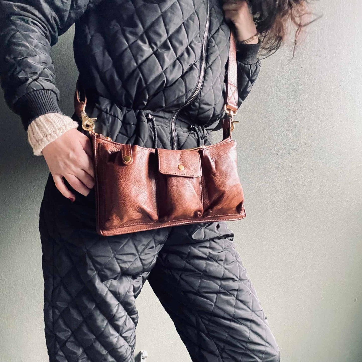 Clutch / taske - cool twist – Brandy skind i høj kvalitet - VIAMAJA.DK