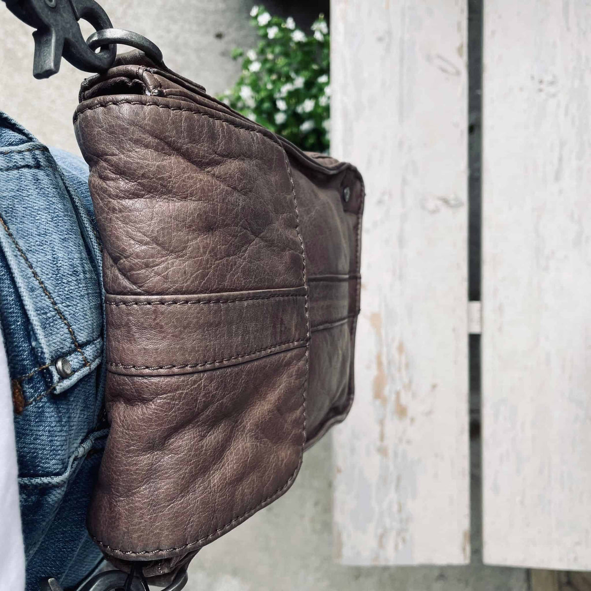 Crossbody i blød skindkvalitet - Nordic Brown - VIAMAJA.DK