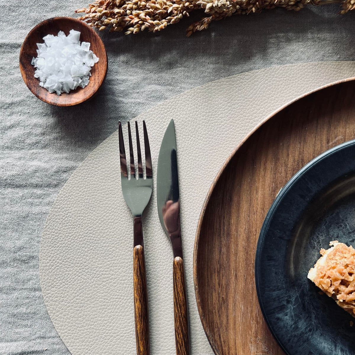 Dækkeserviet - Vendbar Beige / Taupe - VIAMAJA.DK