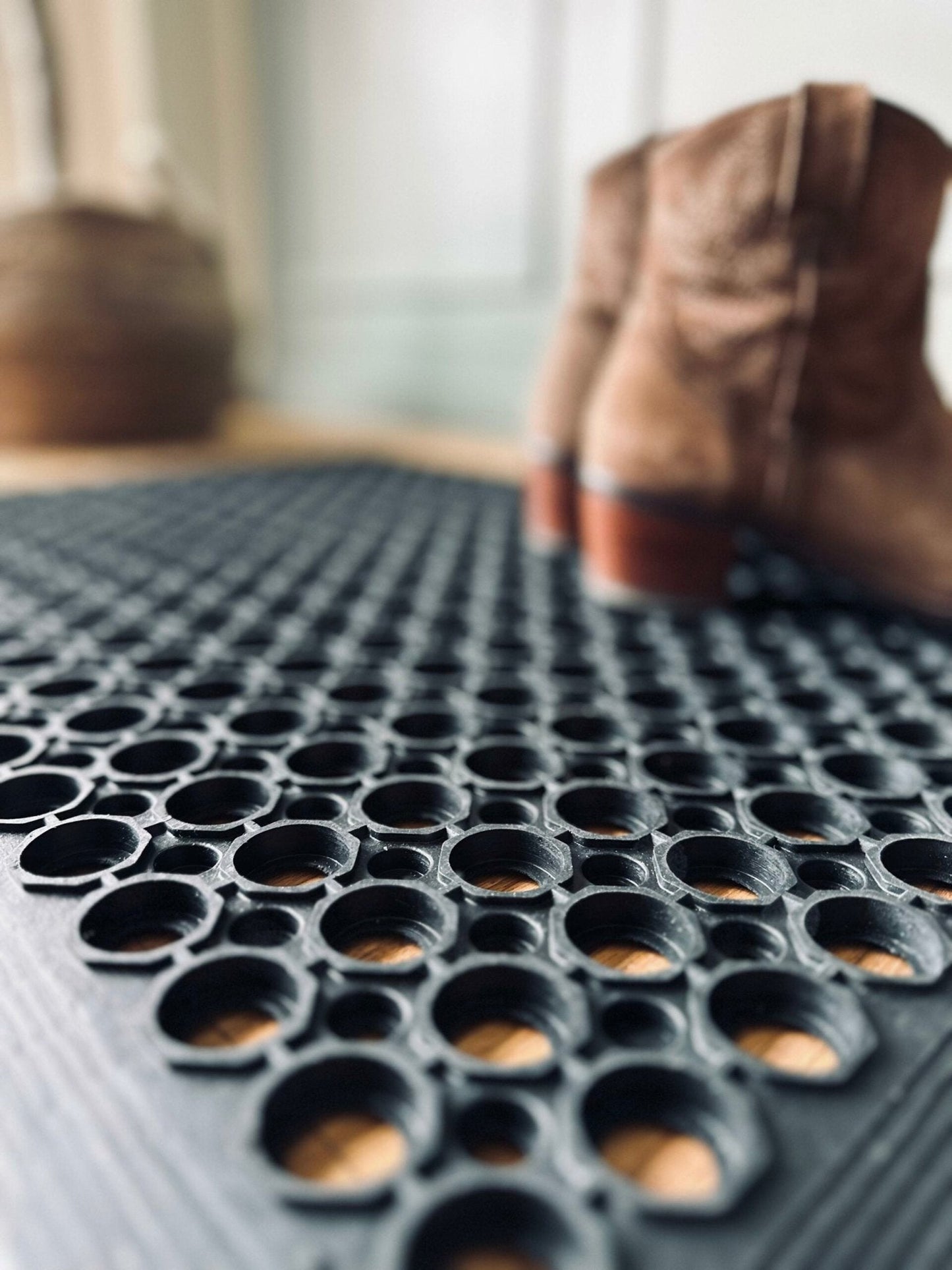 Dørmåtte m. Hul mønster 60×80 - VIAMAJA.DK