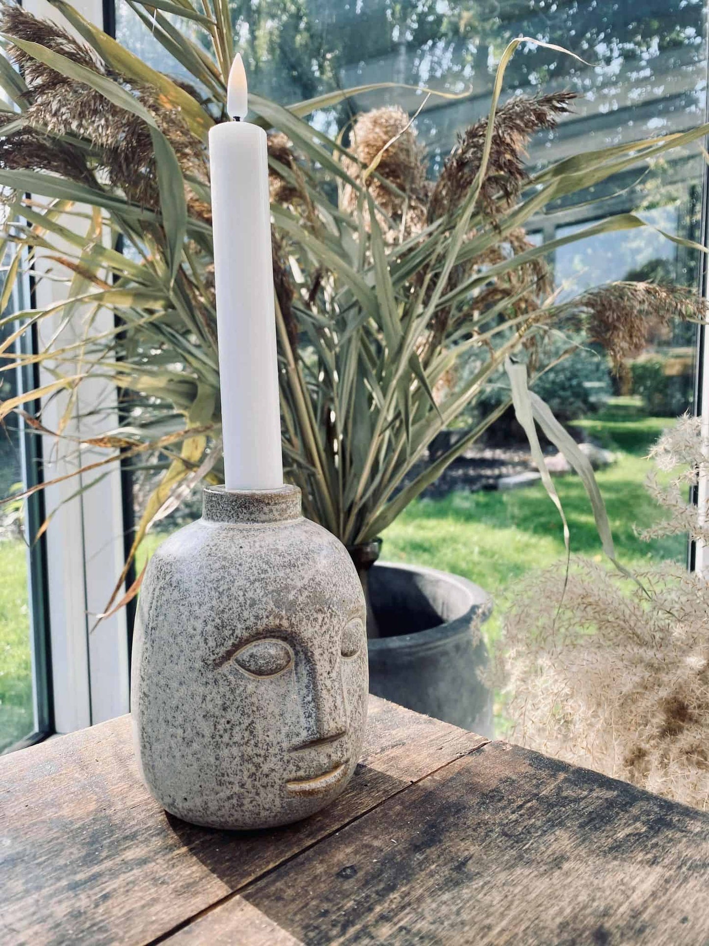 Face Lysestage i Keramik - FÅ PÅ LAGER - VIAMAJA