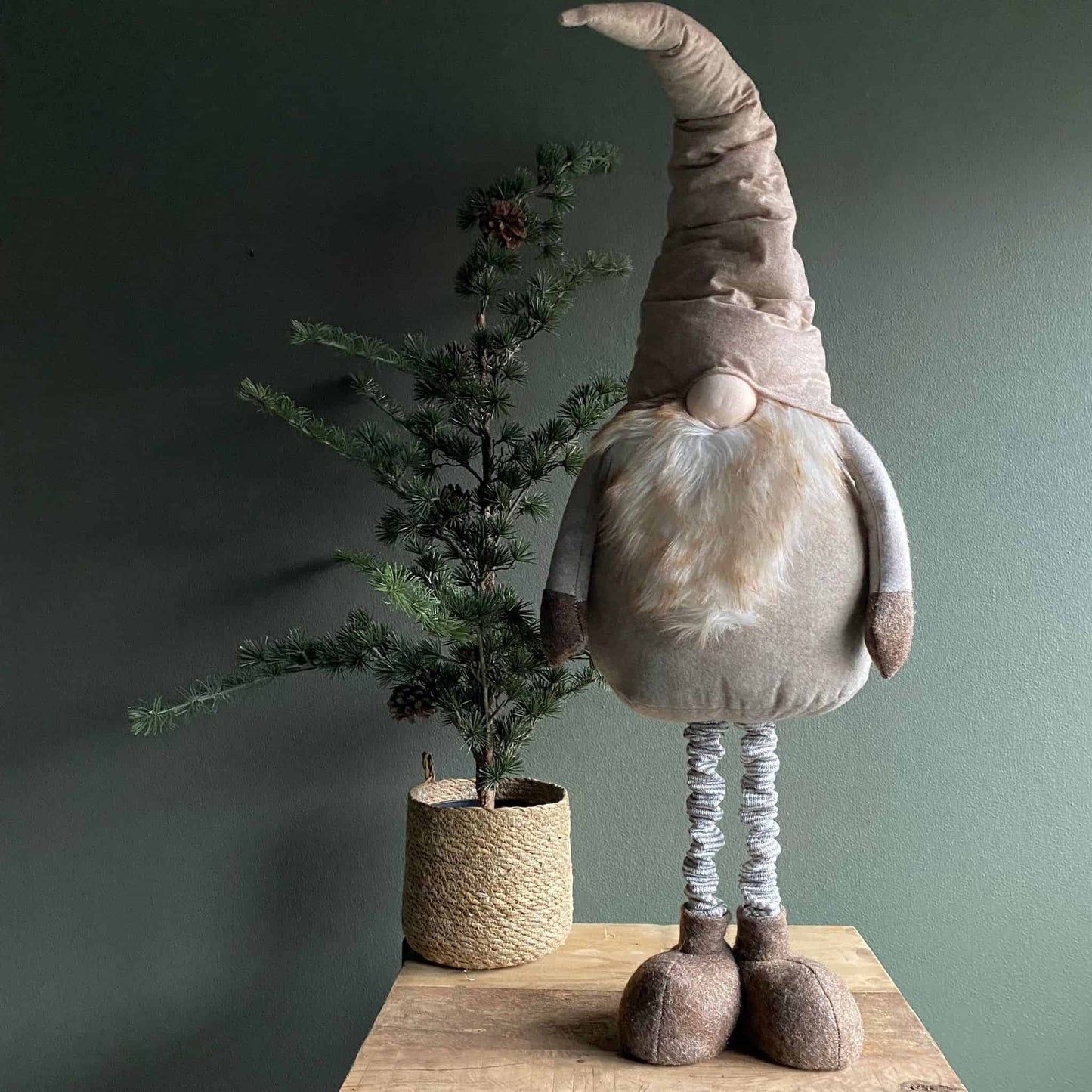 Filt nisse med teleskob ben – Natur – Stor - VIAMAJA.DK