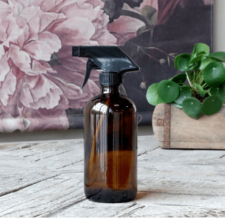 Flaske med forstøver - Brun glas - VIAMAJA.DK