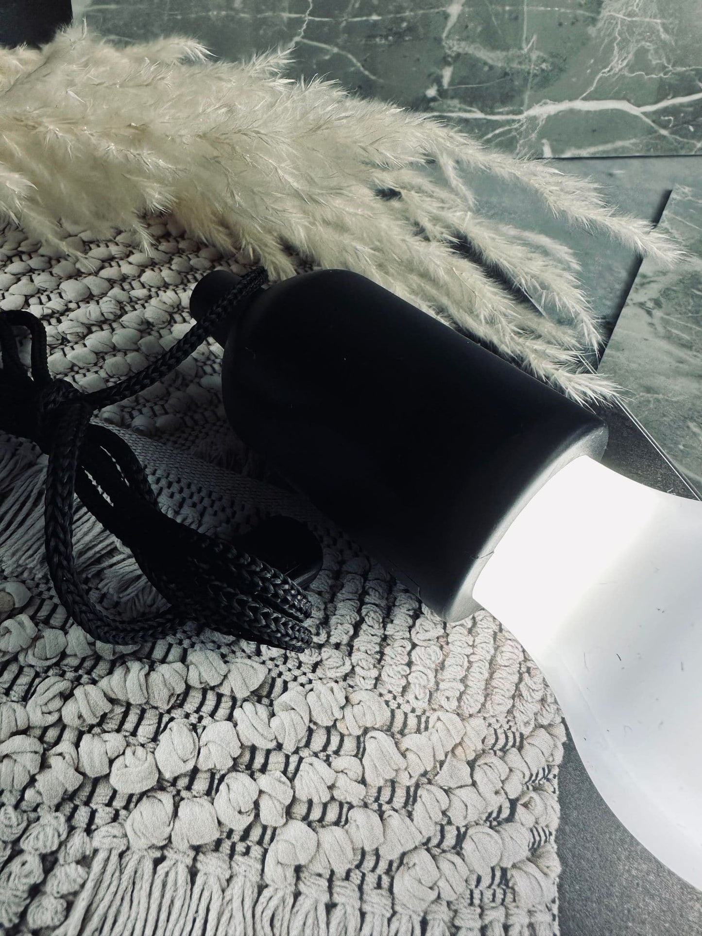 Flytbar LED lampe m. ophæng - VIAMAJA.DK