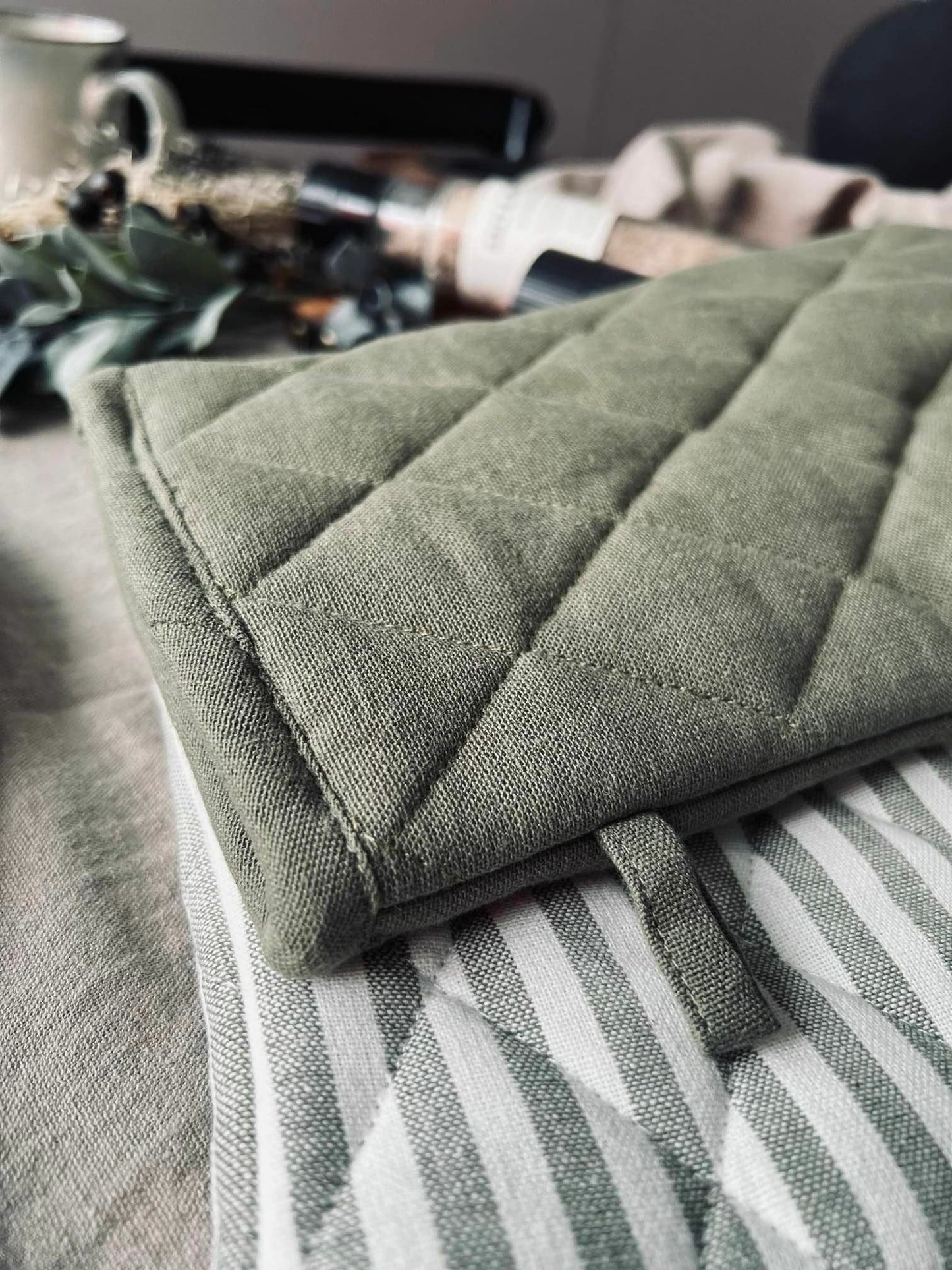 Grillhandske - Quilt Salvie - VIAMAJA.DK