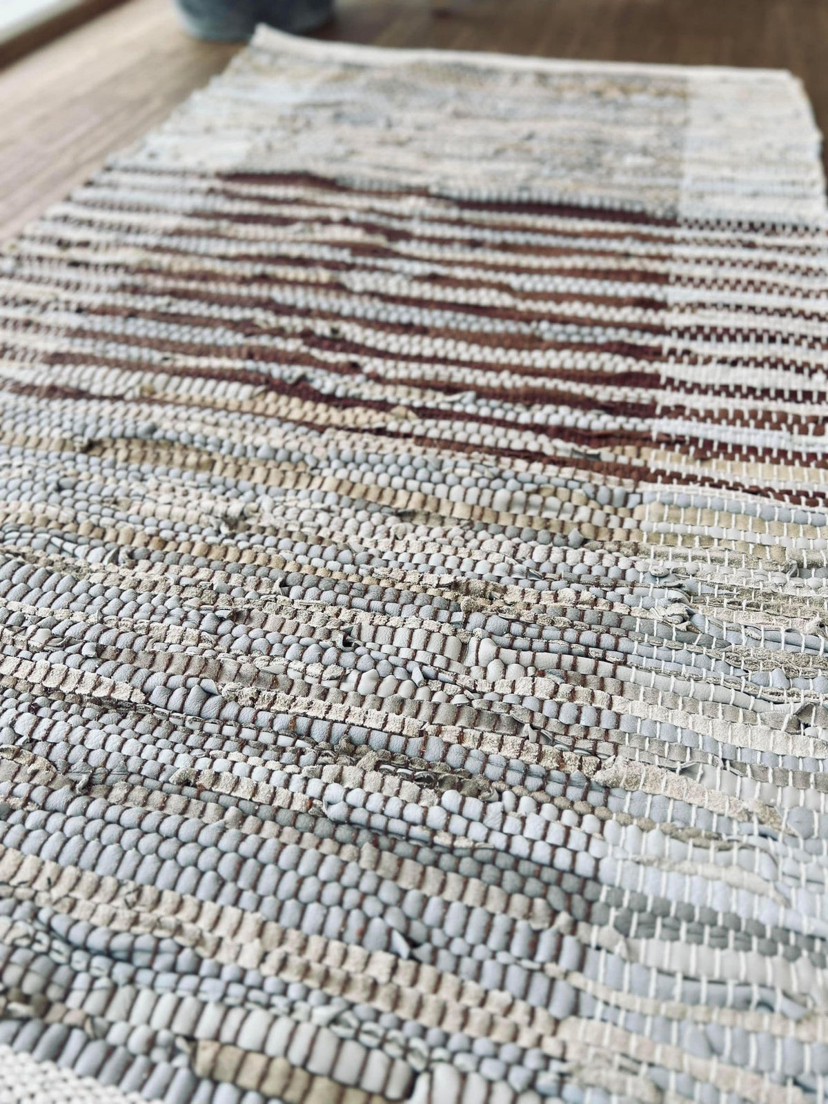 Gulvtæppe i læder - 60x90 Natur / Brun - VIAMAJA.DK