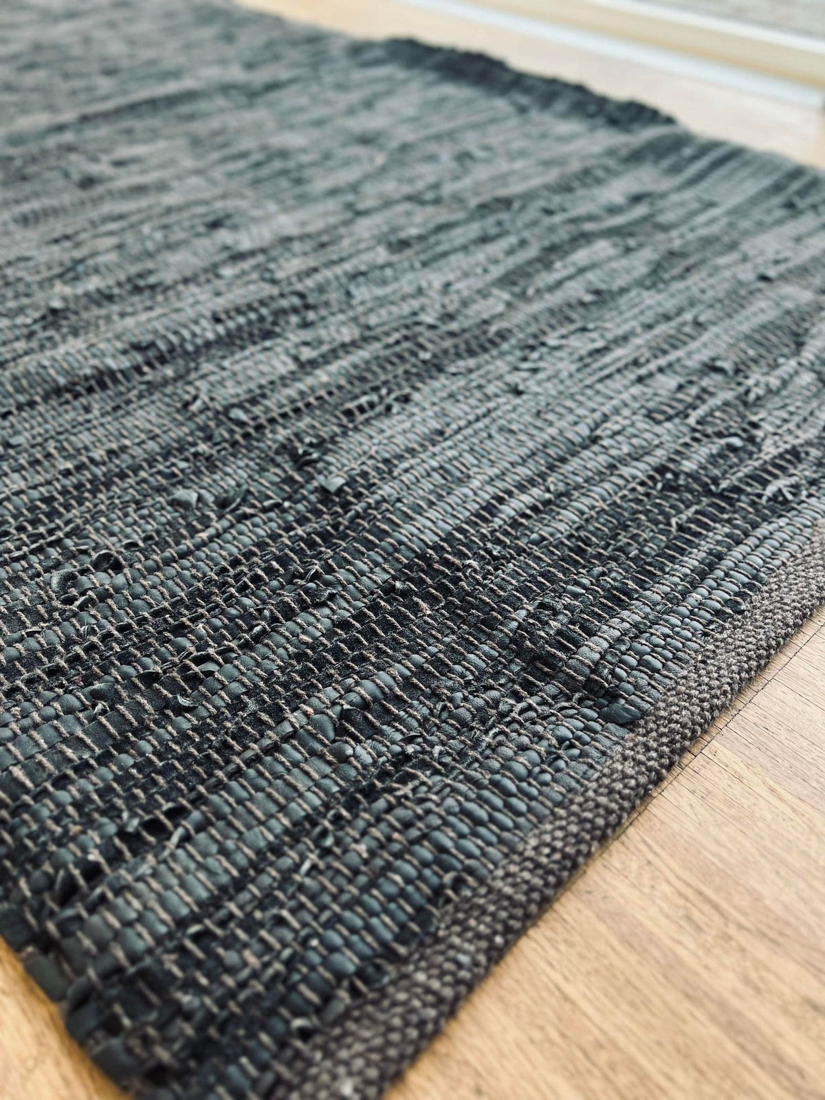 Gulvtæppe i læder - 70x140cm Valnød - VIAMAJA.DK