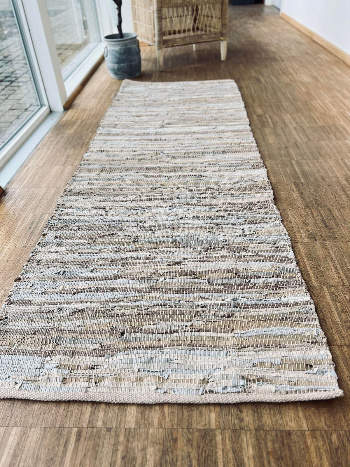 Gulvtæppe i læder - 70x200cm Beige - VIAMAJA.DK
