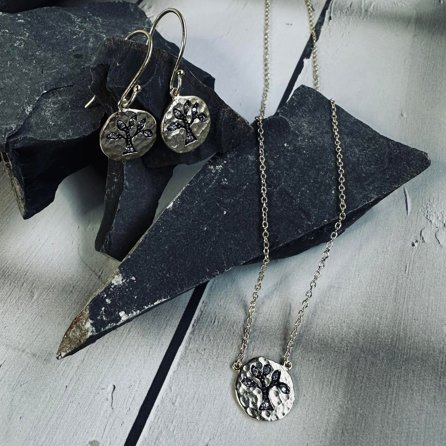 Halskæde Livets træ - forgyldt - VIAMAJA.DK