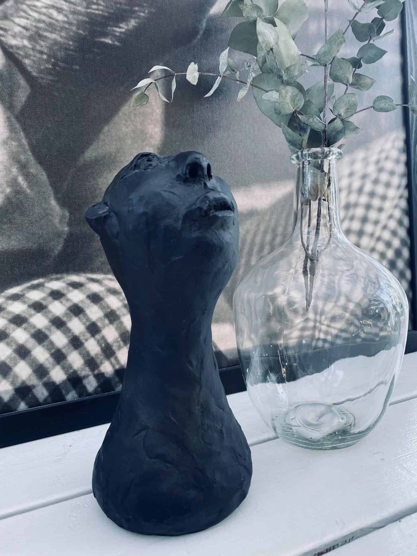 Høj Figur hoved – Sort poly - VIAMAJA.DK