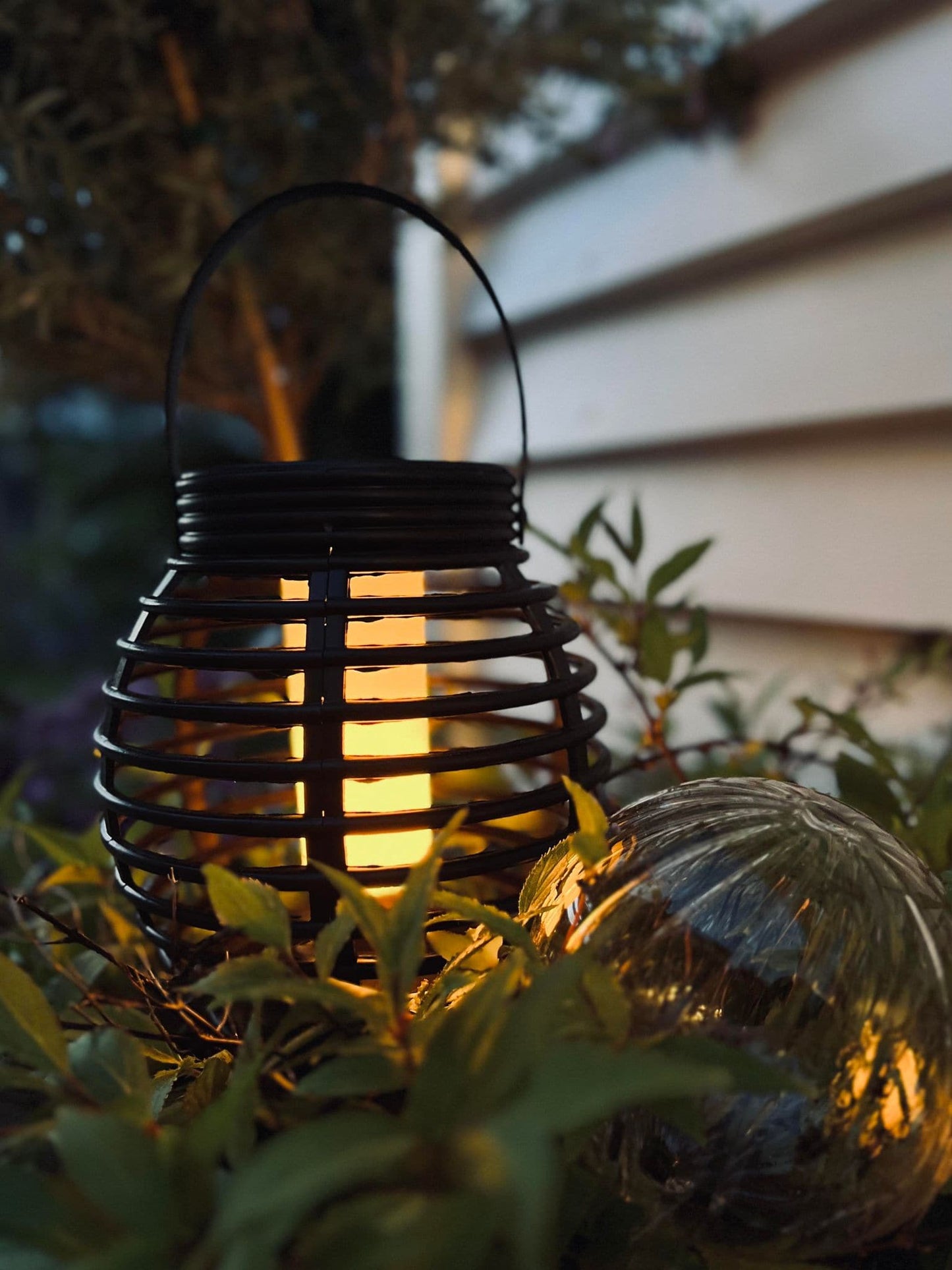 Lanterne med solceller – Mellem TILBUD med 2 stk - VIAMAJA.DK