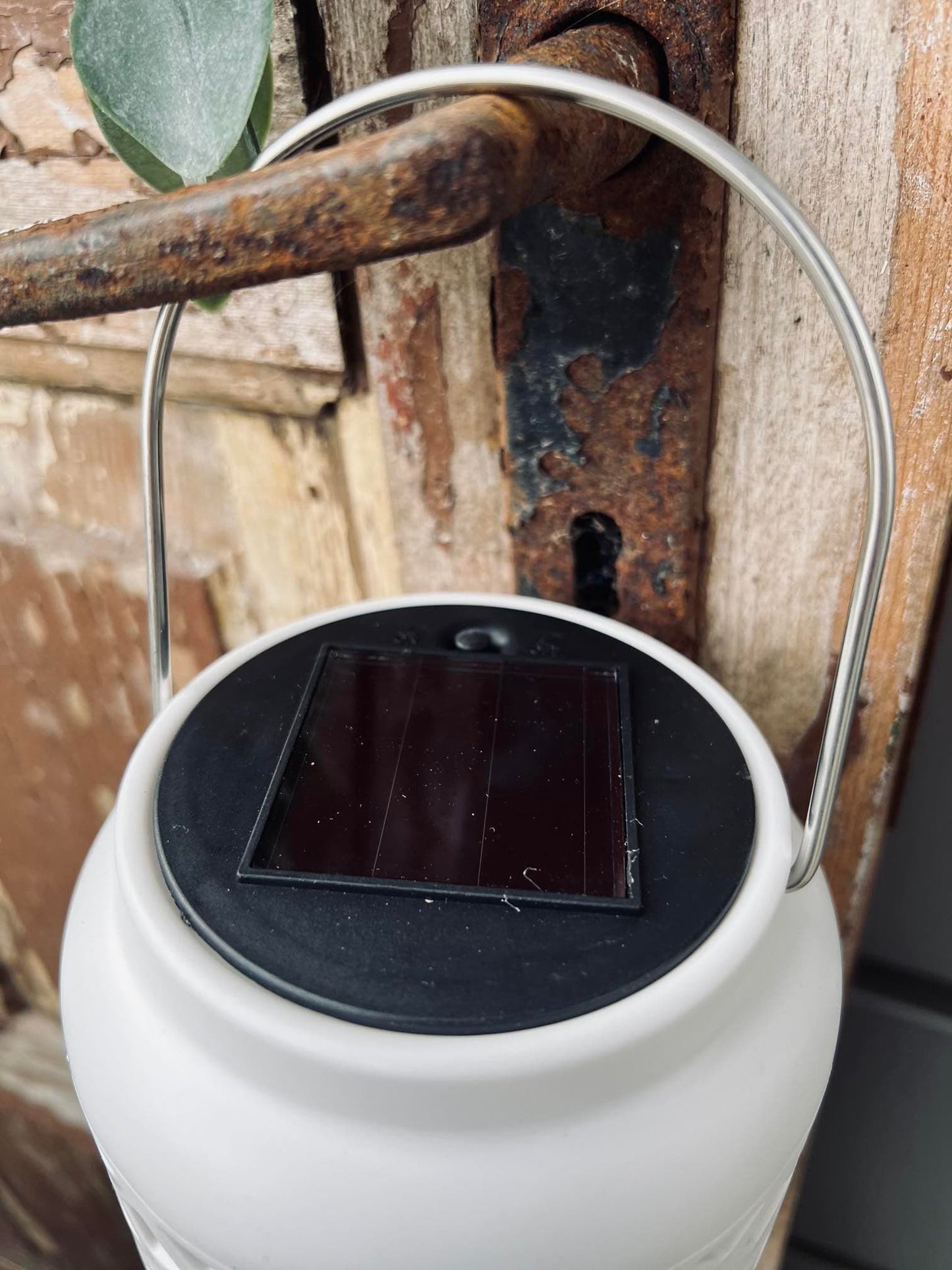 Lanterne med solceller - WHITE BOHEME - VIAMAJA.DK