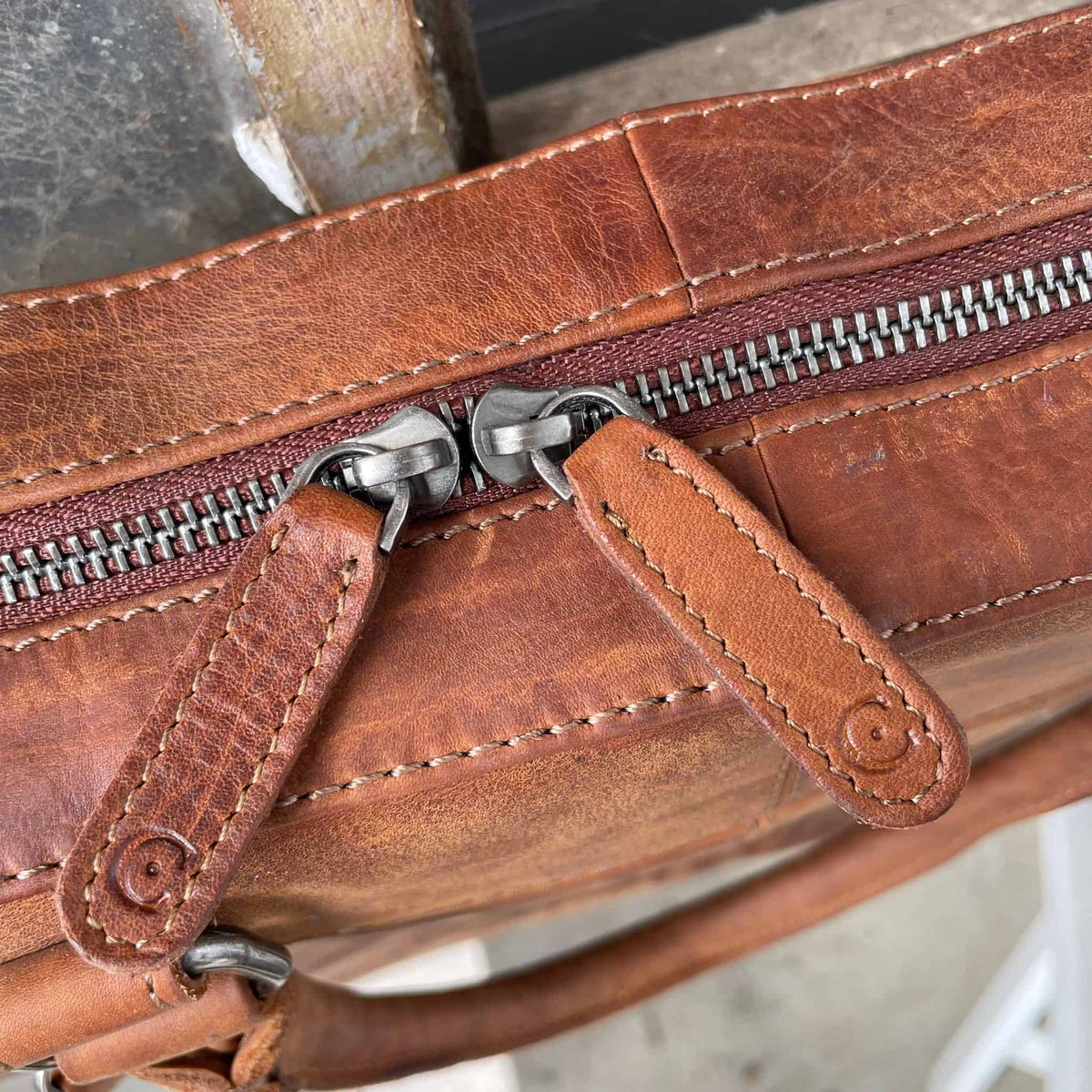 Laptop taske - Cognac recycling - VIAMAJA.DK