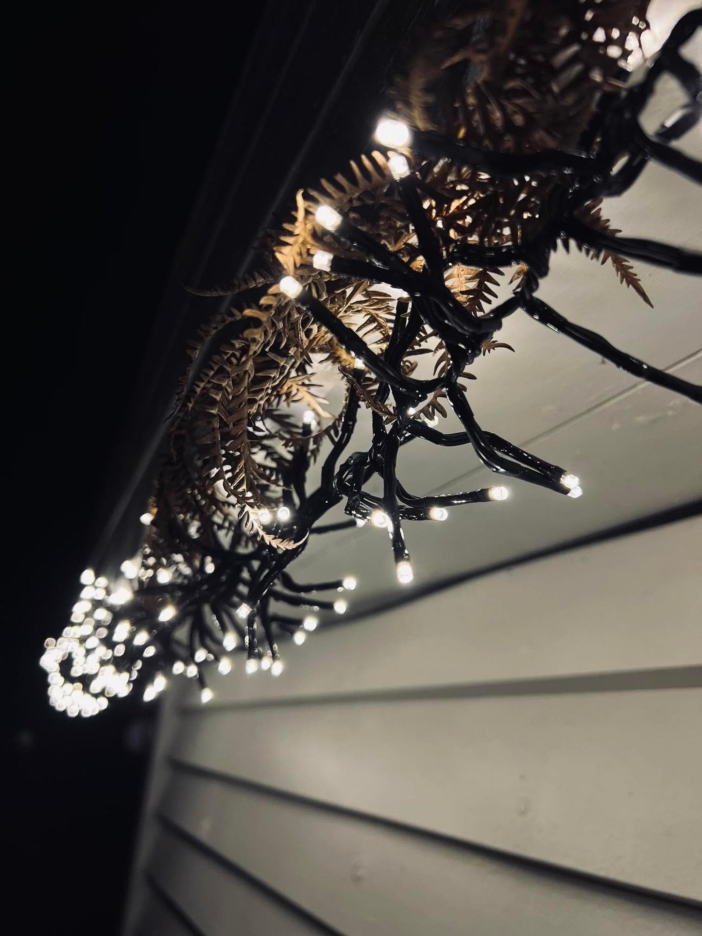 LED Klyngekæde med 1152 Lys - Inde / Ude - VIAMAJA.DK