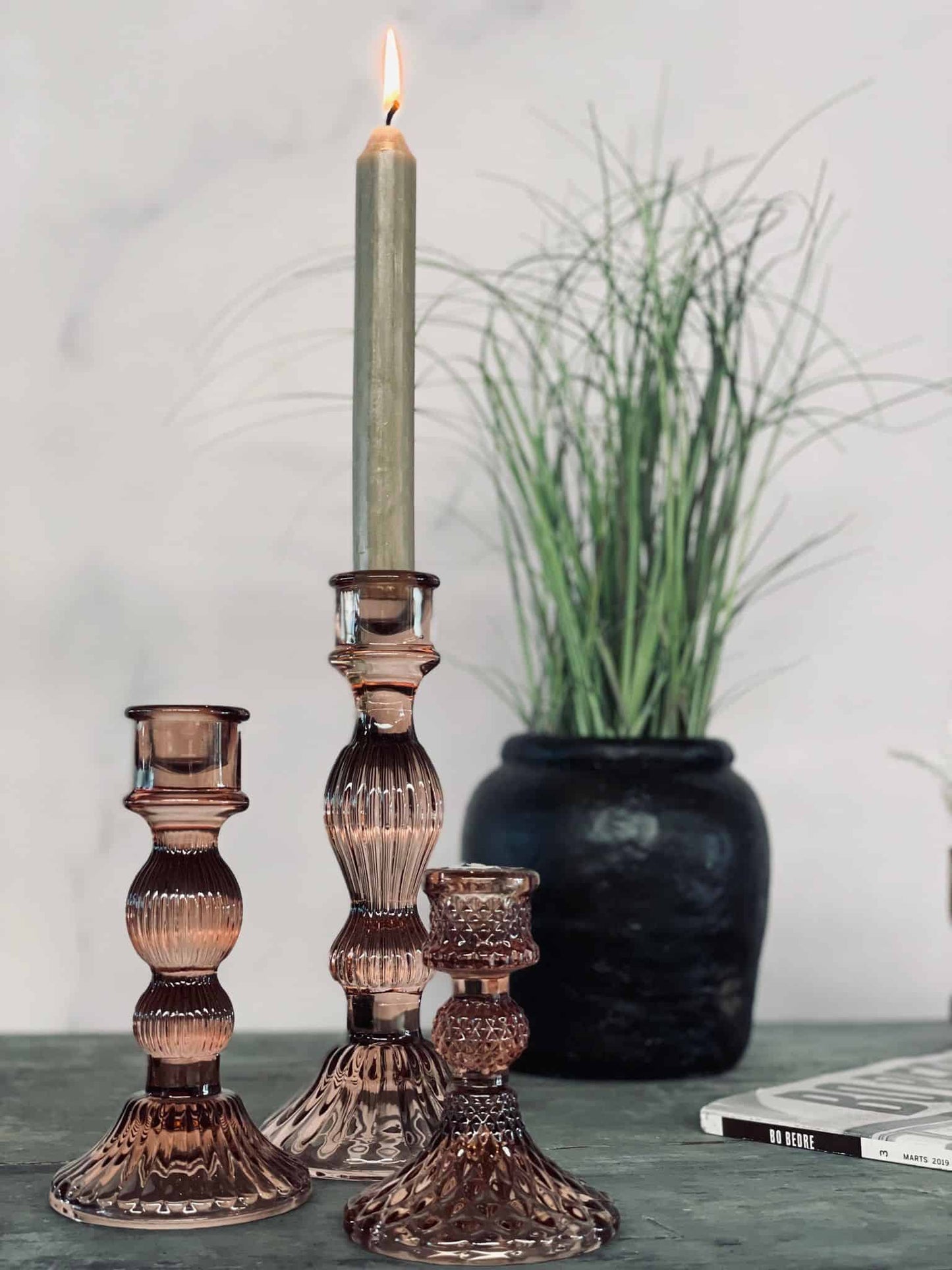 Lysestage i glas – Mellem - VIAMAJA.DK