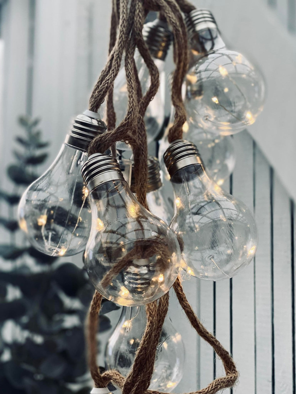 Lyskæde NATURE - 10 Led lys med batteriboks og timer - VIAMAJA.DK