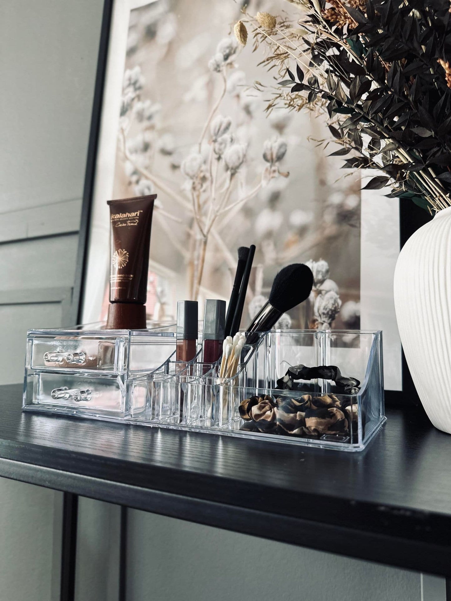 Makeup organiser - Akryl 16 rum + 2 skuffer - VIAMAJA.DK